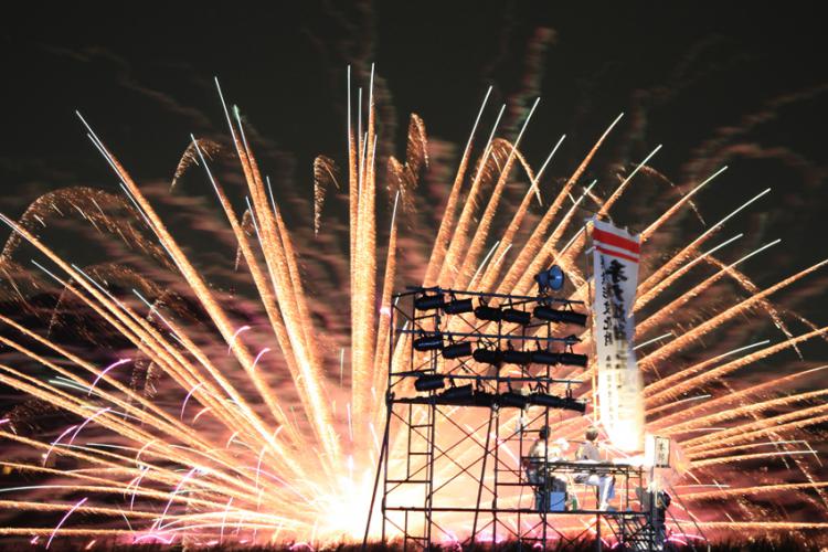 地割花火/吉田 昌樹