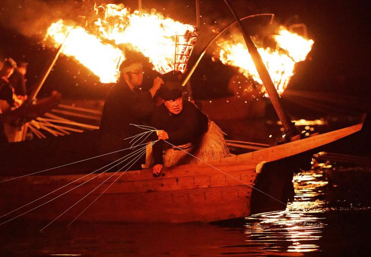 全てを手縄に託す/水野 英樹