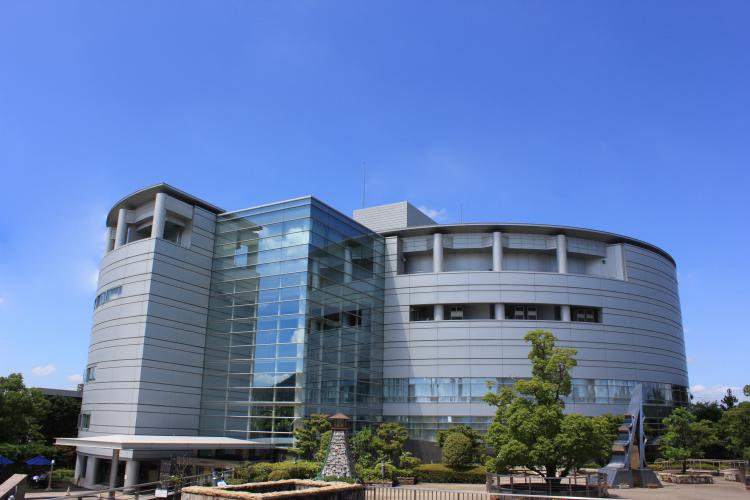 ぎふ清流文化プラザ