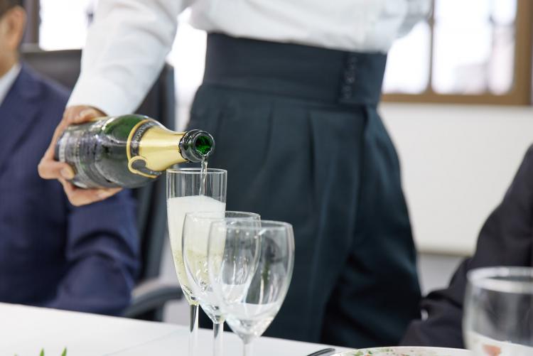 専属係員によるおもてなし(イメージ)