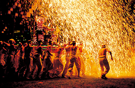 Festival du feu Tejikara